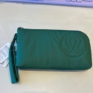 NWT Lululemon Beautiful Forest Green Wristlet Clutch
